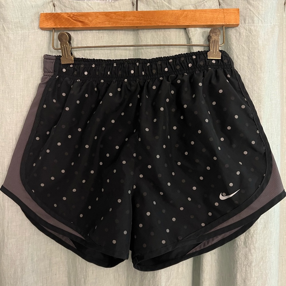 Nike Women’s Tempo Running Shorts (size medium, black polka dot)